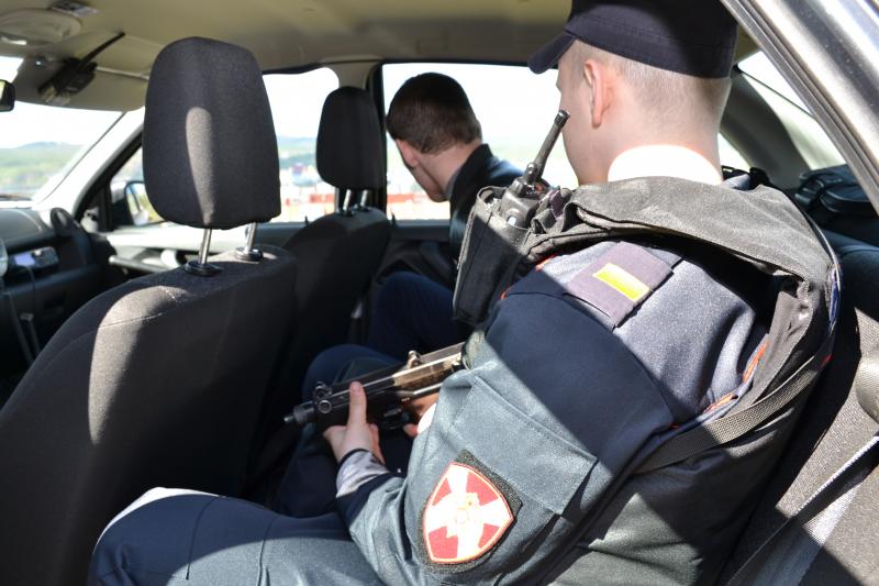 Сотрудники Росгвардии задержали нетрезвого водителя, который не имел прав управлять транспортным средством