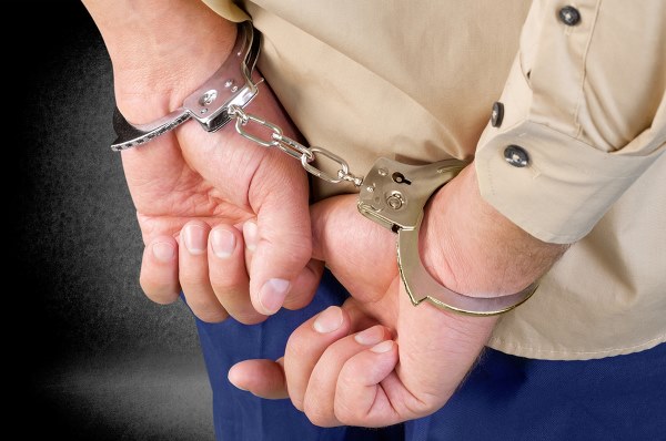 В Пресненском районе полицейские задержали подозреваемого в умышленной порче имущества