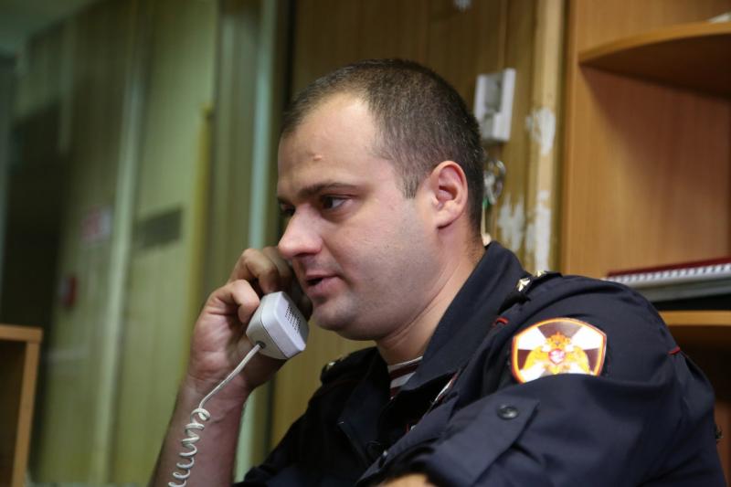 В Челябинске сотрудники вневедомственной охраны задержали подозреваемого в грабеже из автомобиля