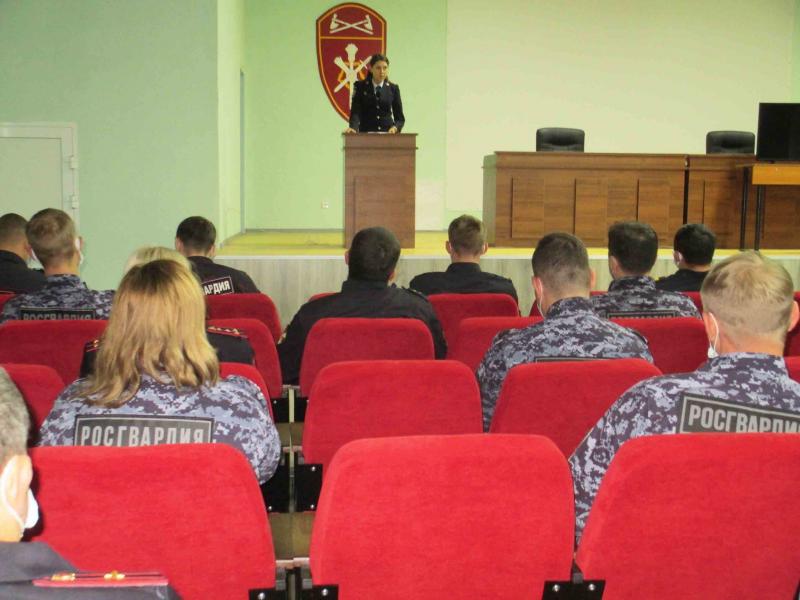 В Саранске сотрудники вневедомственной охраны Росгвардии приняли участие в мероприятии по профилактике ДТП