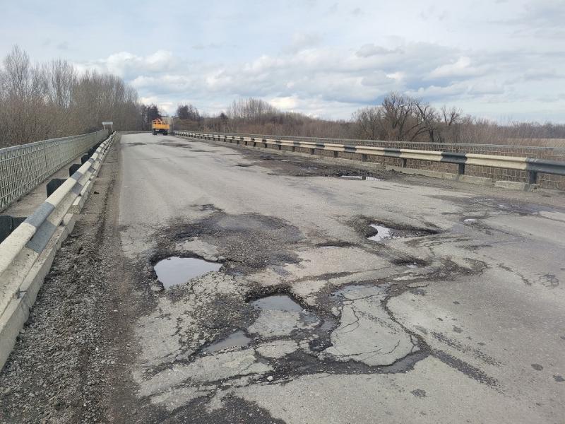 То яма, то канава: дорога в обход Воронежа снова начинает испытывать водителей на прочность