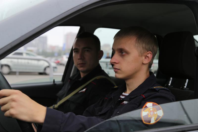 В Челябинске росгвардейцы задержали женщину, находившуюся  в федеральном розыске за Кемеровской областью