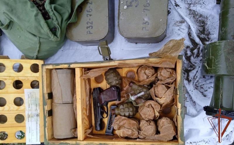 В Херсонской области спецназ Росгвардии обнаружил два схрона с оружием националистов