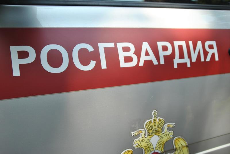В Кирове росгвардейцы задержали подозреваемых в краже металла