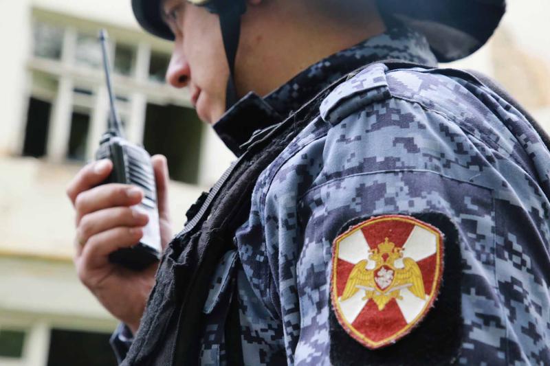В Зубово-Поляне патруль Росгвардии оказал содействие сотрудникам ДПС в задержании нетрезвого водителя