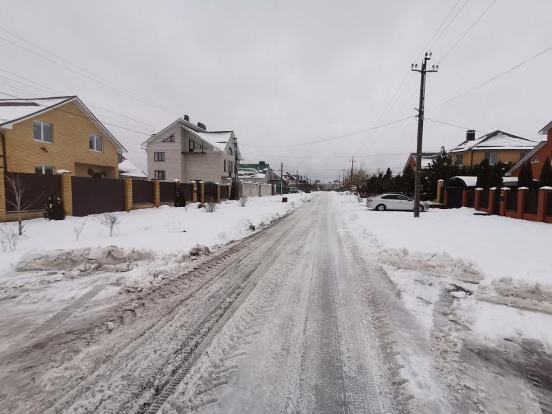 Ремонт дороги превратил улицу в воронежском поселке Отрадное в гоночную трассу