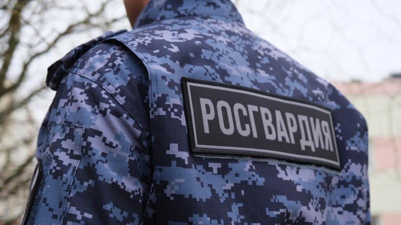 В Тамбовской области росгвардейцы задержали гражданина, находящегося в федеральном розыске