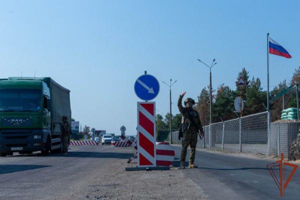 Росгвардия обеспечивает безопасность на федеральных маршрутах в Запорожской и Херсонской областях