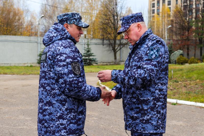 Передача ключей от новых служебных автомобилей сотрудникам вневедомственной охраны Росгвардии состоялась в Йошкар-Оле