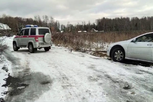 В Подмосковье росгвардейцы помогли автолюбительнице, оказавшейся в сложной ситуации из-за гололеда