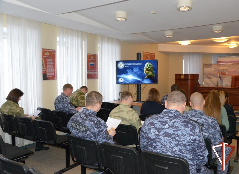 В очередном выпуске авторской программы "Югра – территория безопасности. Росгвардия" журналисты провели тест-драйв ведомственных автомобилей «Урал» и «Камаз»