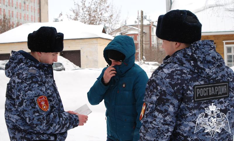 В Кирове росгвардейцы выявили водителя "Нивы" с признаками опьянения