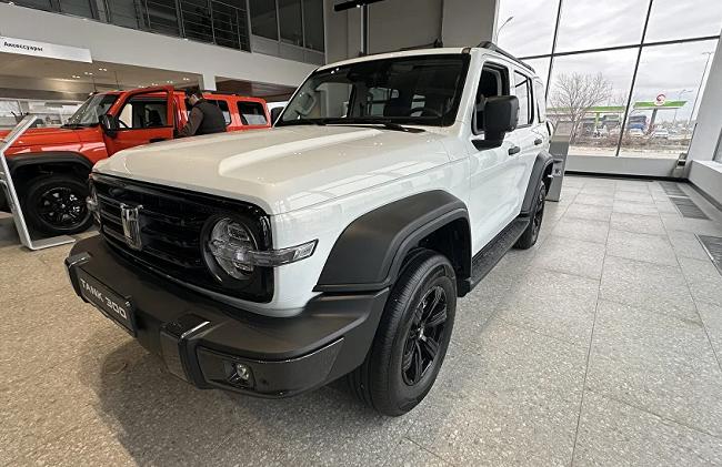 Стоит ли покупать автомобиль Tank 300 и почему?
