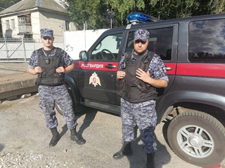 Сотрудники Росгвардии оказали помощь участникам ДТП в Ульяновске