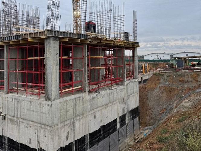 В 500 м от Новорижского шоссе строят современный квартал с инфраструктурой