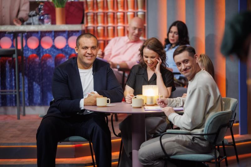 Президент IBA Умар Кремлёв стал почетным гостем розыгрыша лотереи «Мечталлион» по случаю Дня защитника Отечества и исполнил мечту участников об автомобиле