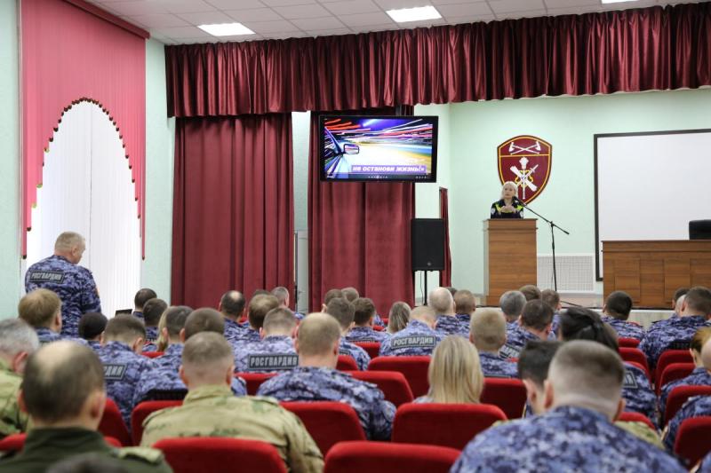 В Управлении Росгвардии по Республике Мордовия прошло собрание автовладельцев с участием представителей Госавтоинспекции